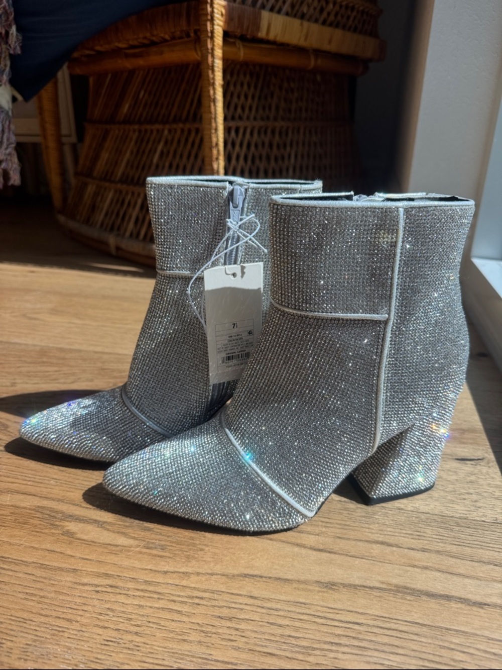 Western Glam Ankle Boots NWT ✨💎